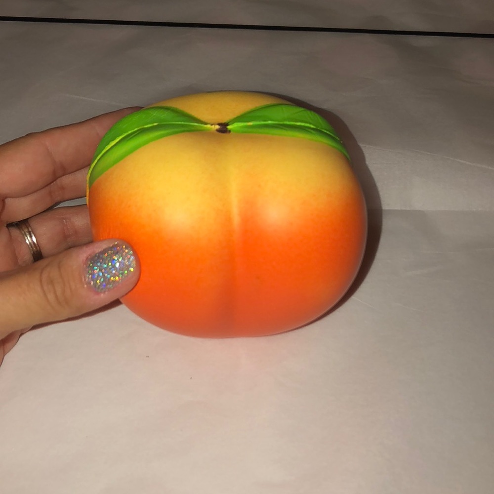 Peach Squishy